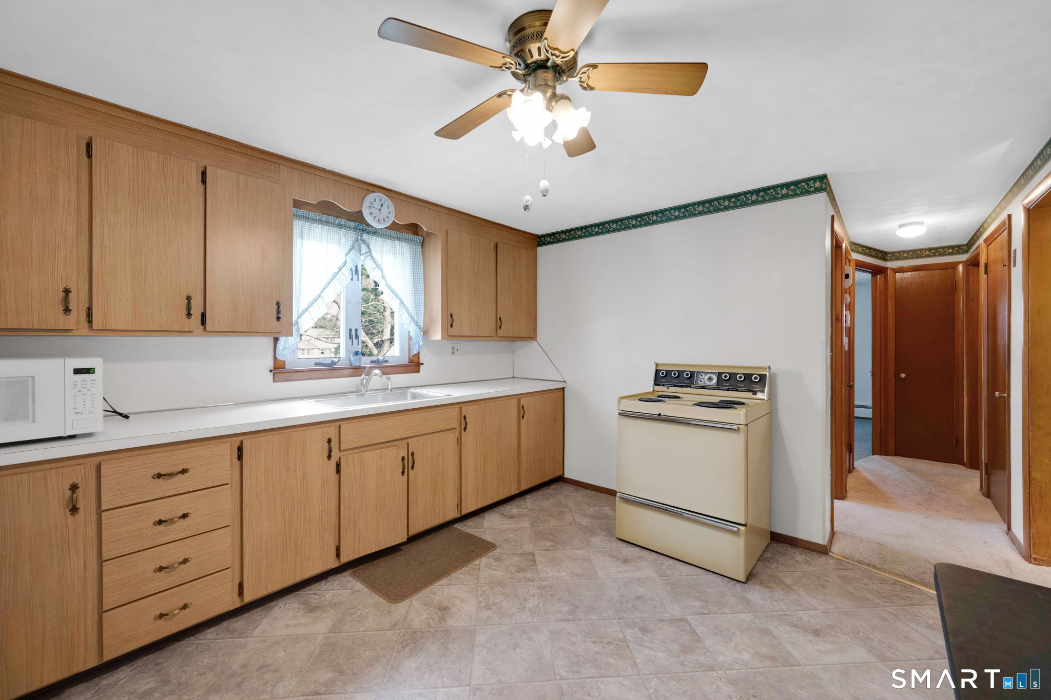 21 Light Street Enfield, CT 06082 - Photo 19 of 33