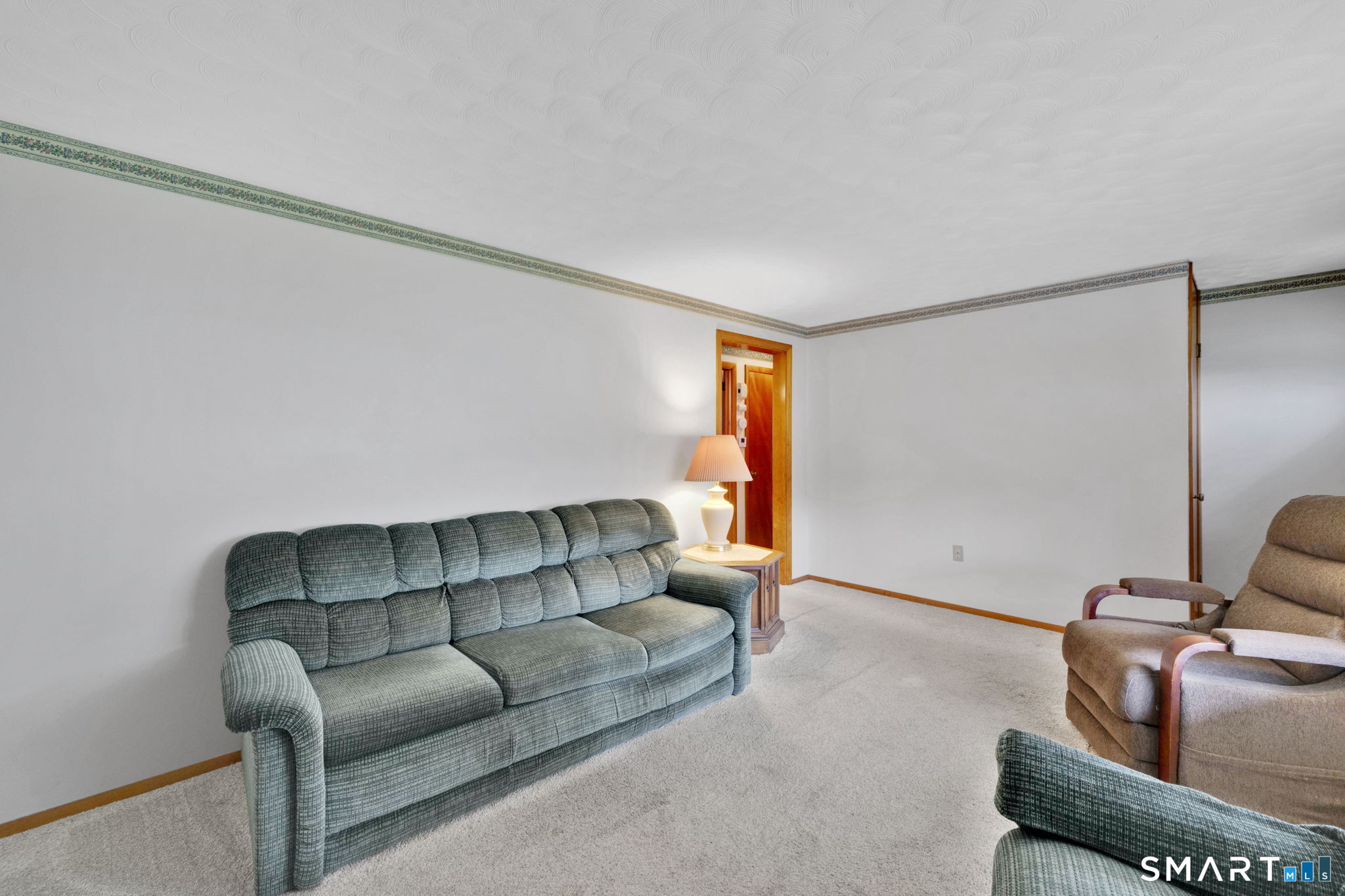 21 Light Street Enfield, CT 06082 - Photo 9 of 33