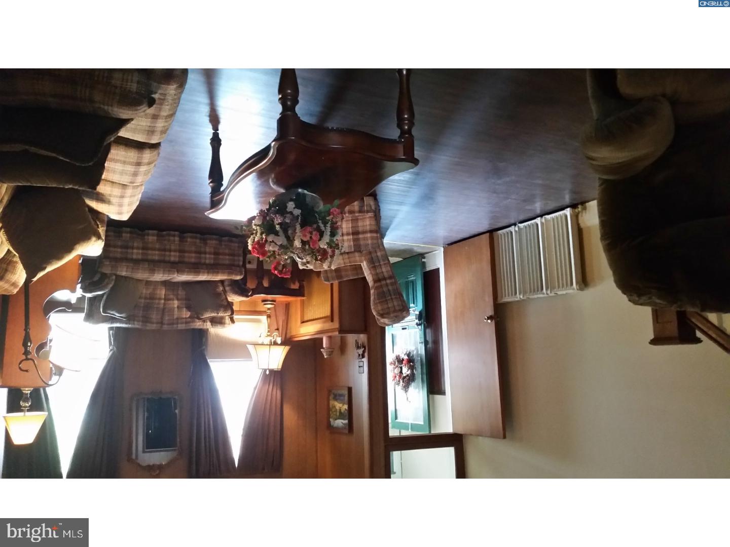 348 Barclay Street Burlington, NJ 08016 - Photo 2 of 14 Living Room