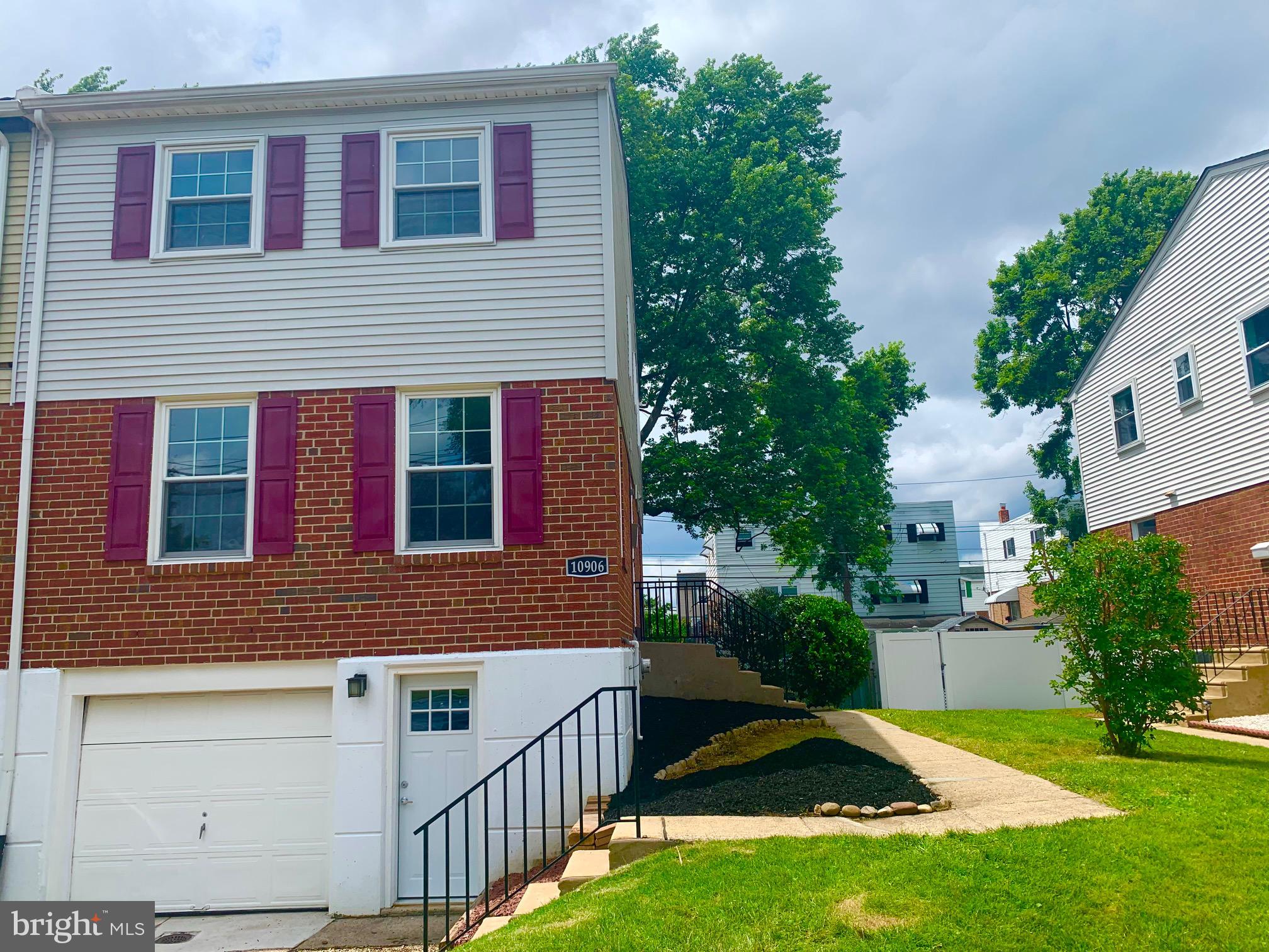 10906 Knights Road Philadelphia, PA 19154 - Photo 1 of 35