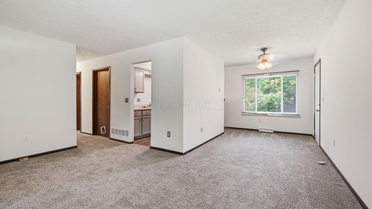 4432 White Road Centerburg, OH 43011 - Photo 10 of 37