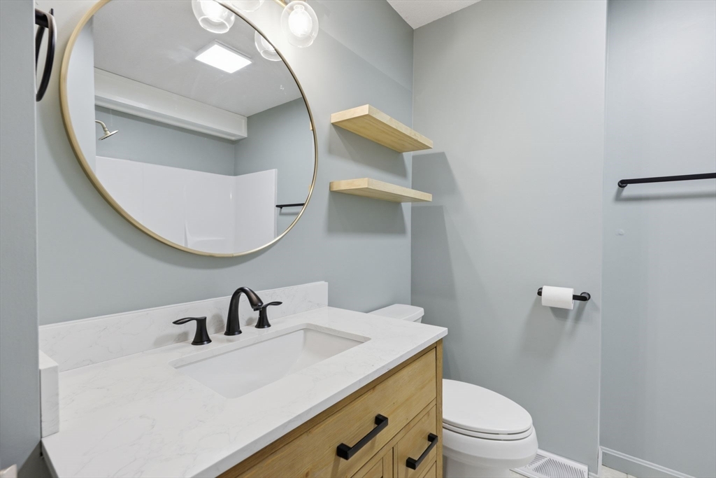 18 Castle Hills Road, Unit G Agawam, MA 01001 - Photo 23 of 39 Gallery Image 23