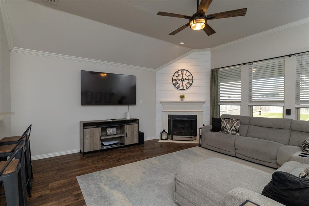 716 Salida Road Fort Worth, TX 76052 - Photo 13 of 32