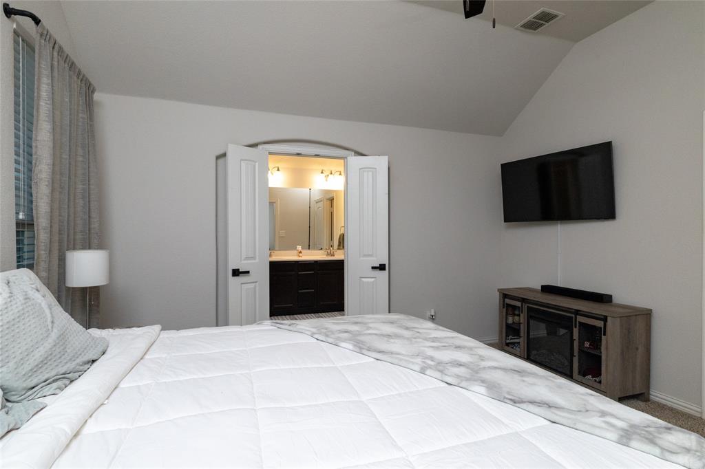 716 Salida Road Fort Worth, TX 76052 - Photo 23 of 32