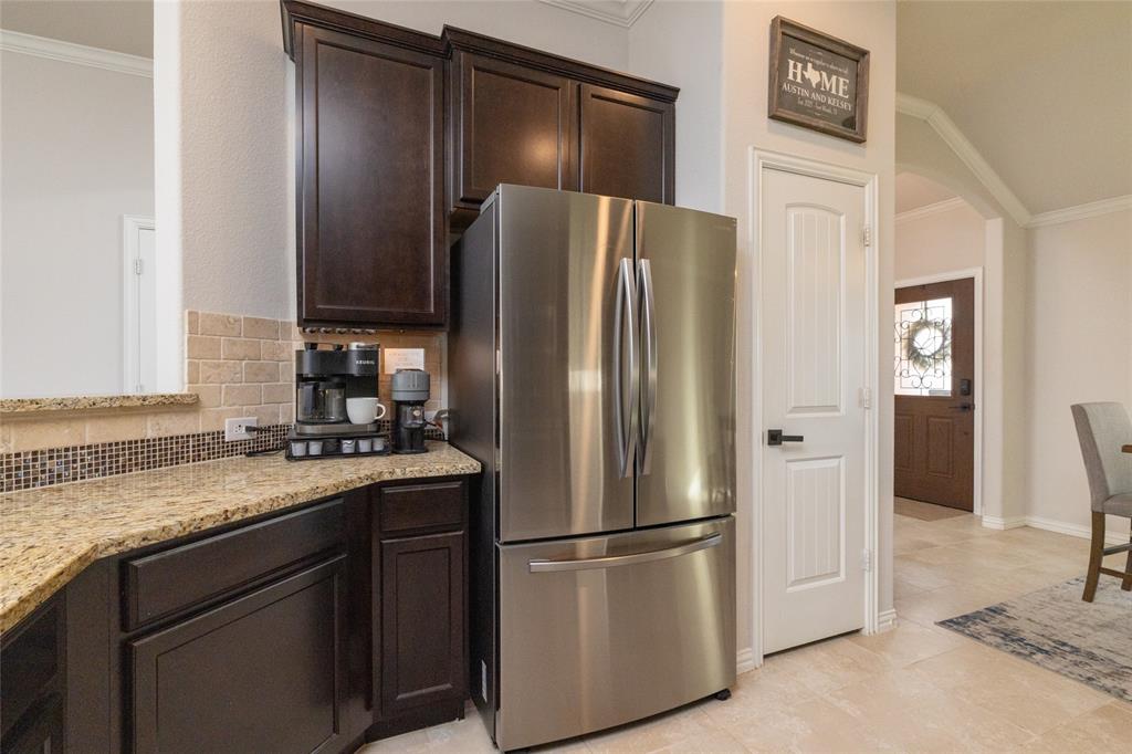 716 Salida Road Fort Worth, TX 76052 - Photo 10 of 32