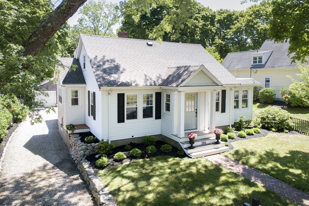 386 Country Way Scituate, MA 02066 - Photo 2 of 30
