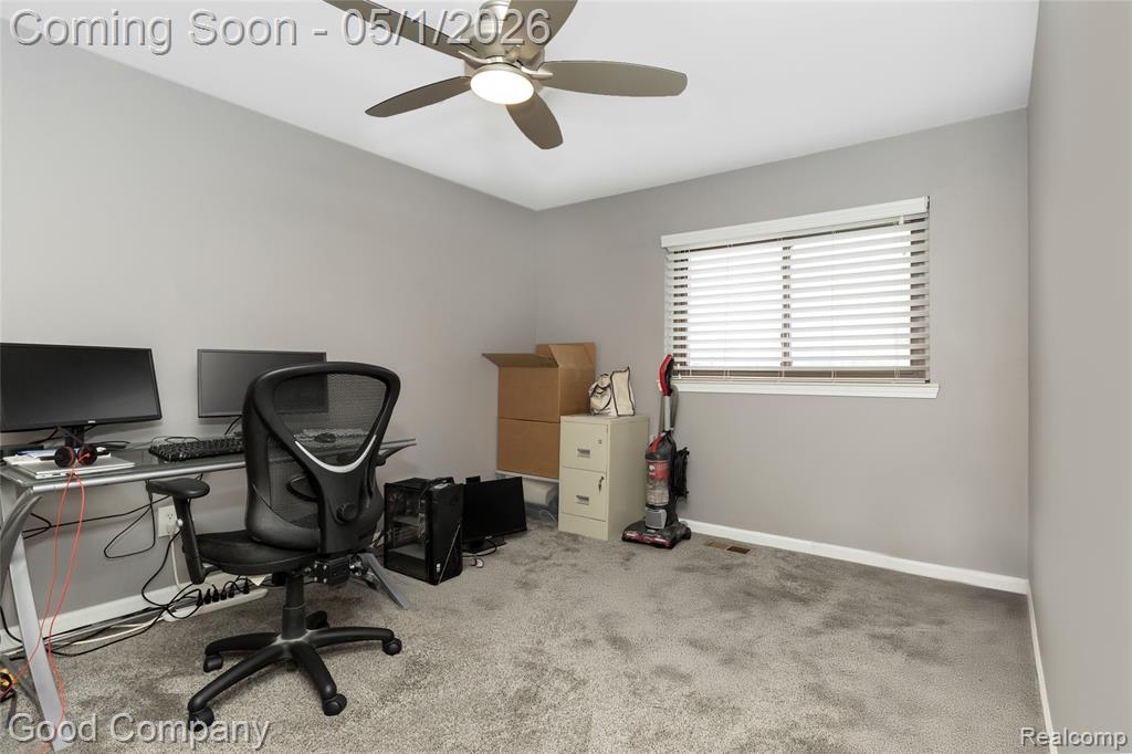 2451 Samoset Road Royal Oak, MI 48073 - Photo 15 of 27