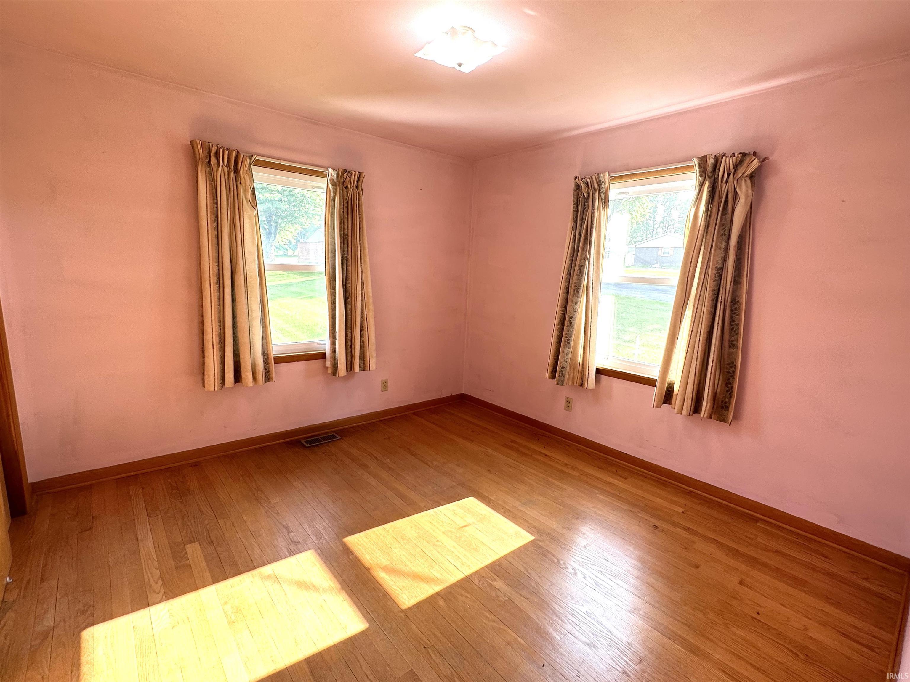 2203 East Lake Road Princeton, IN 47670 - Photo 11 of 33 Gallery Image 11