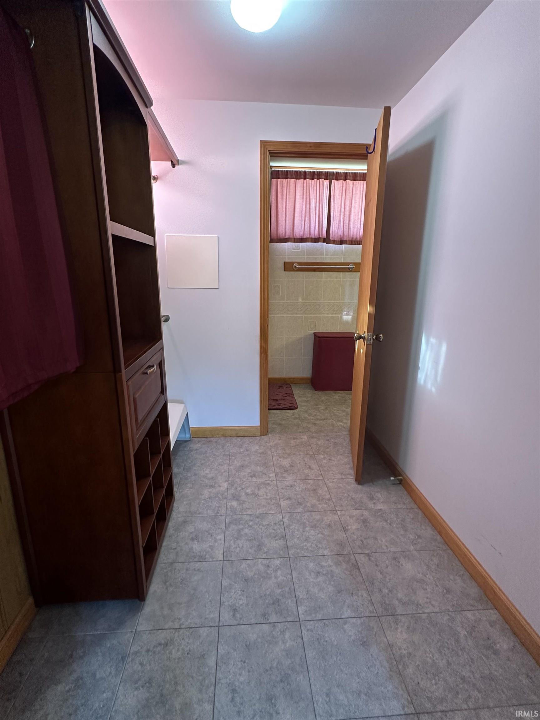 2203 East Lake Road Princeton, IN 47670 - Photo 19 of 33 Gallery Image 19