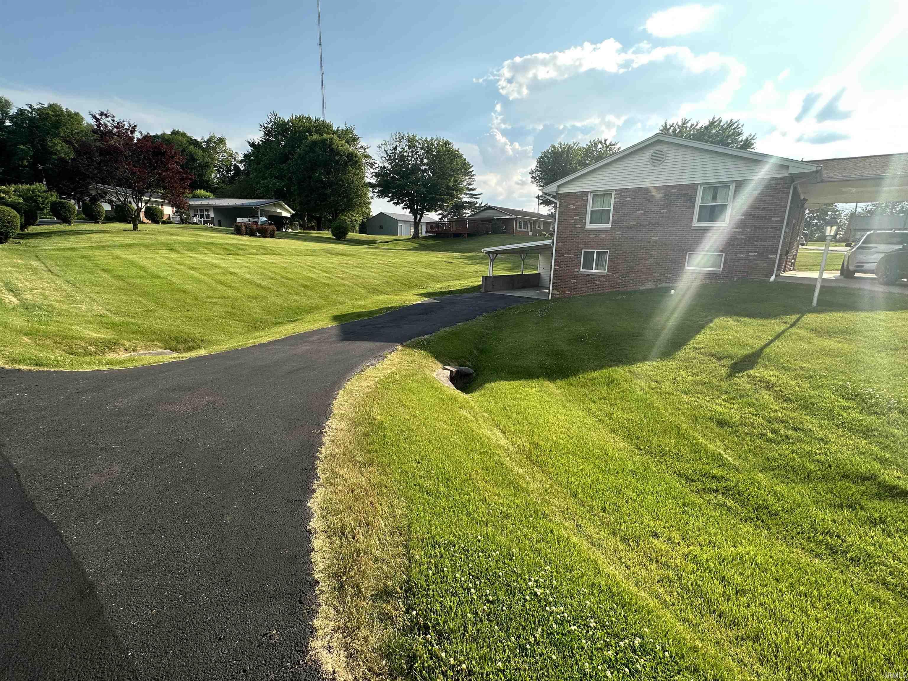2203 East Lake Road Princeton, IN 47670 - Photo 27 of 33 Gallery Image 27