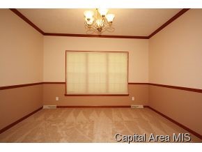 504 Clipper Road Springfield, IL 62711 - Photo 11 of 20