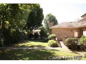 504 Clipper Road Springfield, IL 62711 - Photo 4 of 20