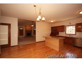 504 Clipper Road Springfield, IL 62711 - Photo 10 of 20