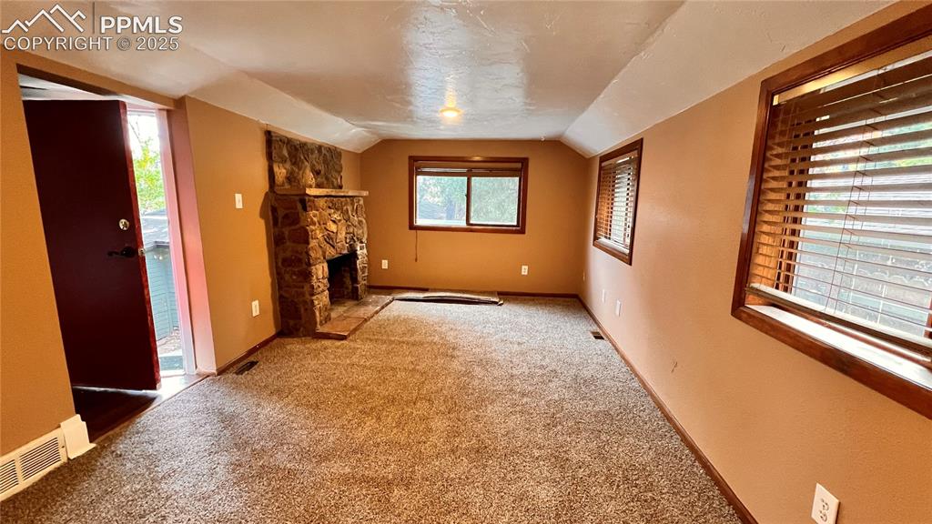 2004 Oak Way Colorado Springs, CO 80906 - Photo 22 of 25 Cottage living room/Bedroom