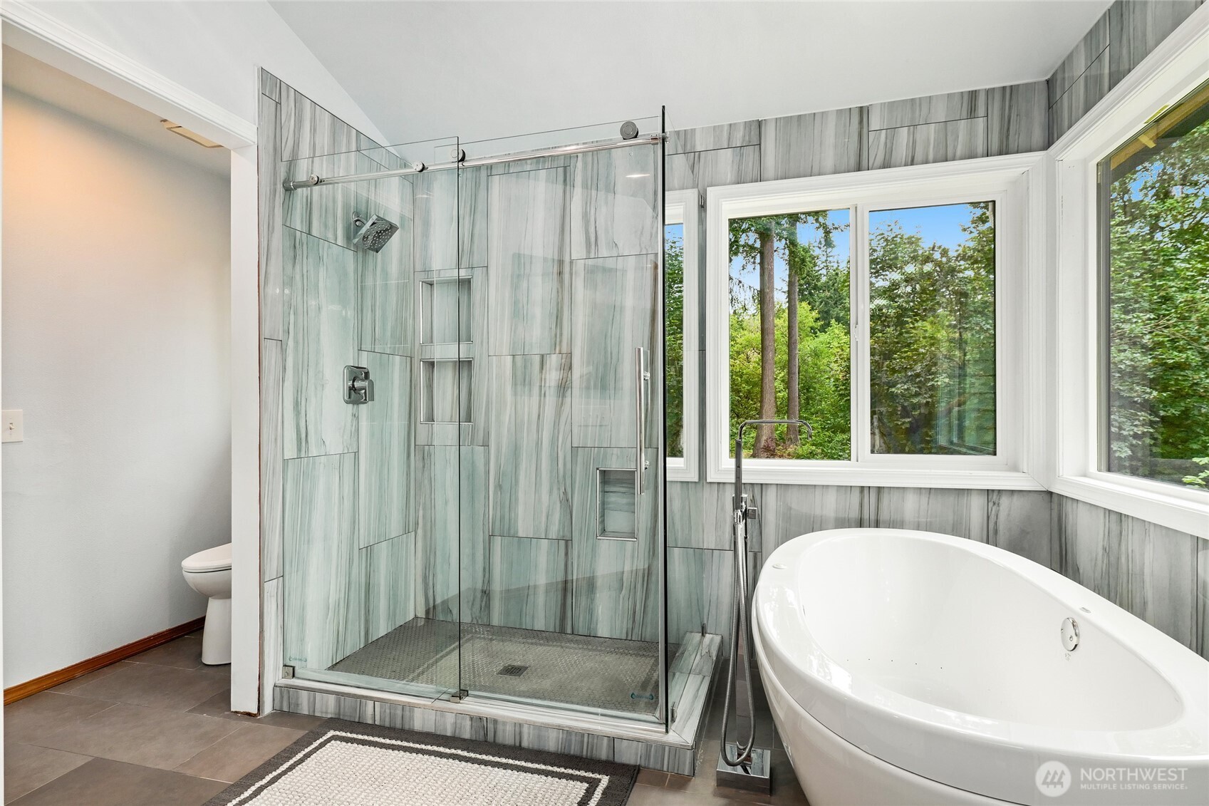 15609 92nd Court Northeast Bothell, WA 98011 - Photo 20 of 40