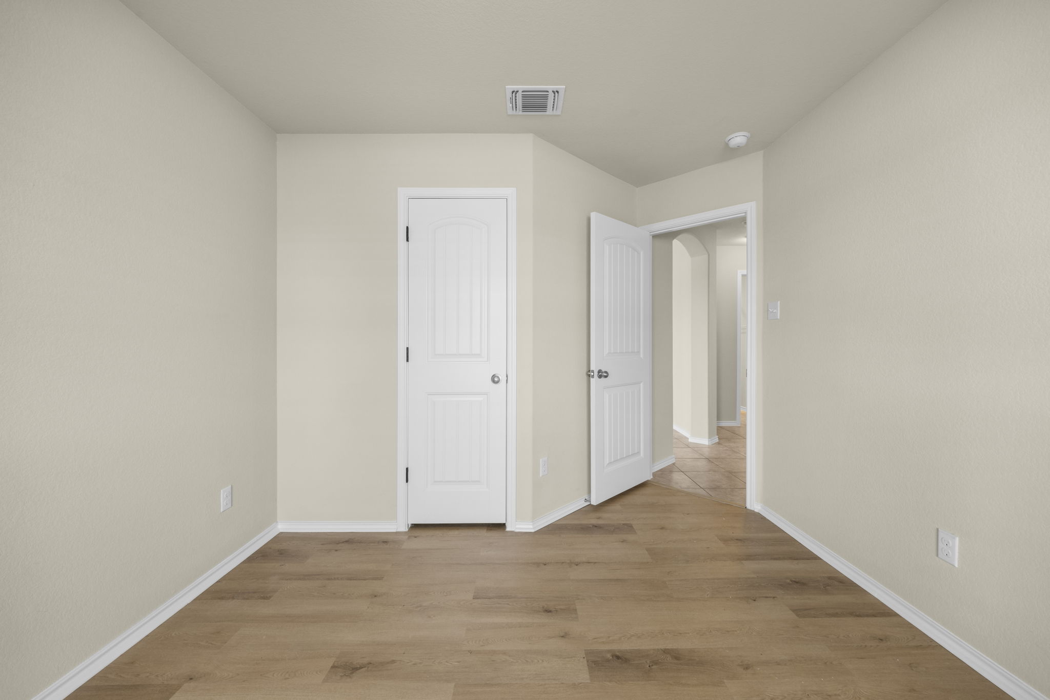 101 Plata Lane Jarrell, TX 76537 - Photo 9 of 27 a view of an empty room