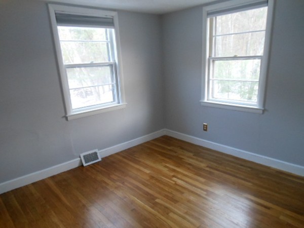 49 Lyndon Road Sharon, MA 02067 - Photo 14 of 16