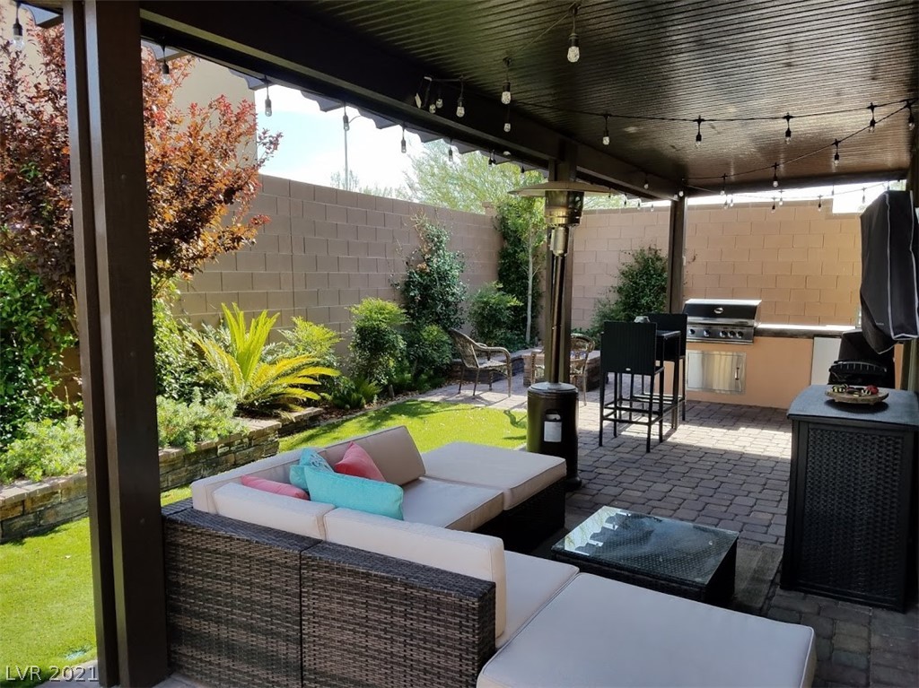 27 Sirius Ridge Way Las Vegas, NV 89183 - Photo 18 of 28 Gallery Image 18