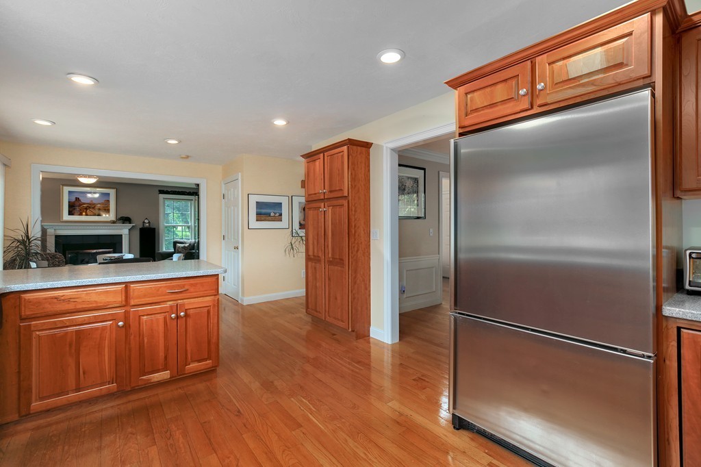 763 Concord Road Marlborough, MA 01752 - Photo 4 of 30 Gallery Image 4