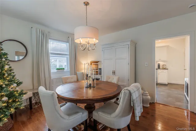 $799,000 | 31 Jacobson Avenue, Huntington, NY 11743