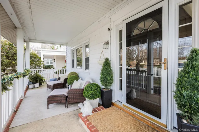 $799,000 | 31 Jacobson Avenue, Huntington, NY 11743