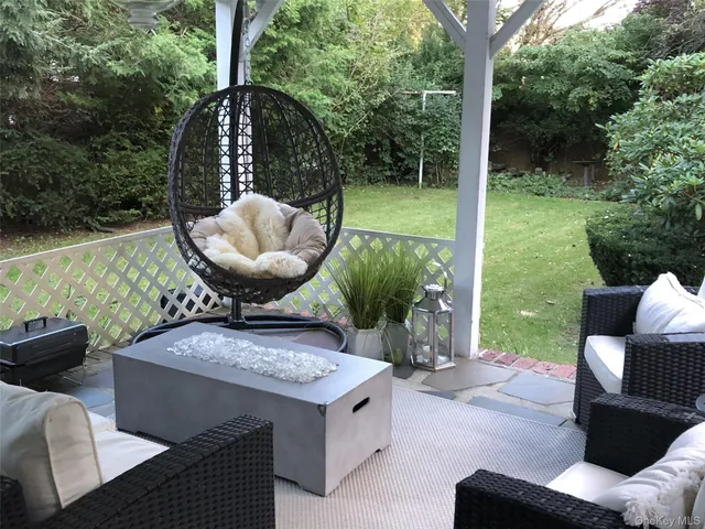 $799,000 | 31 Jacobson Avenue, Huntington, NY 11743