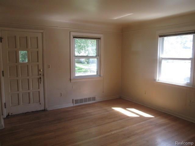 3335 Inman Street Ferndale, MI 48220 - Photo 11 of 14 IMG_1161.JPG