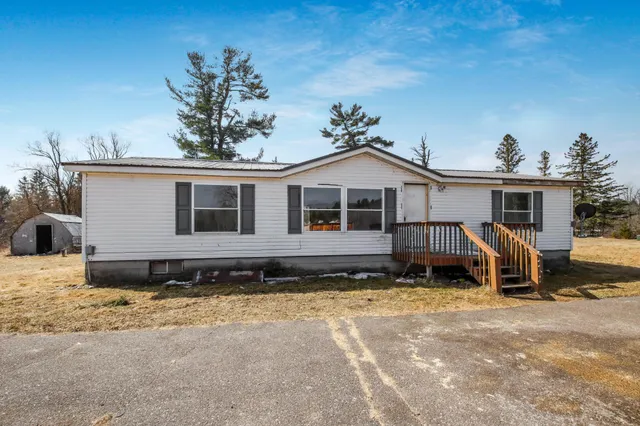 $157,900 | 13189 State Road 70, Couderay, WI 54828