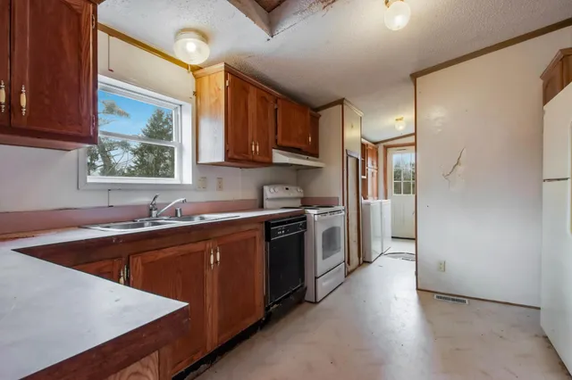 $157,900 | 13189 State Road 70, Couderay, WI 54828