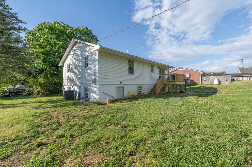 892 Ivanhoe Road Max Meadows, VA 24360 - Photo 36 of 40 Gallery Image 36