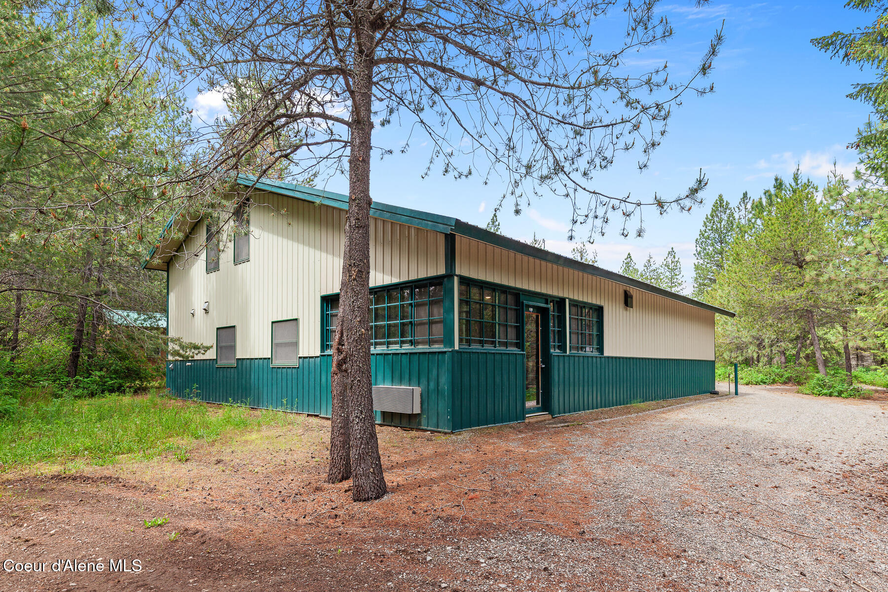 31756 North Riffle Road Spirit Lake, ID 83869 - Photo 43 of 48 Impressive shop