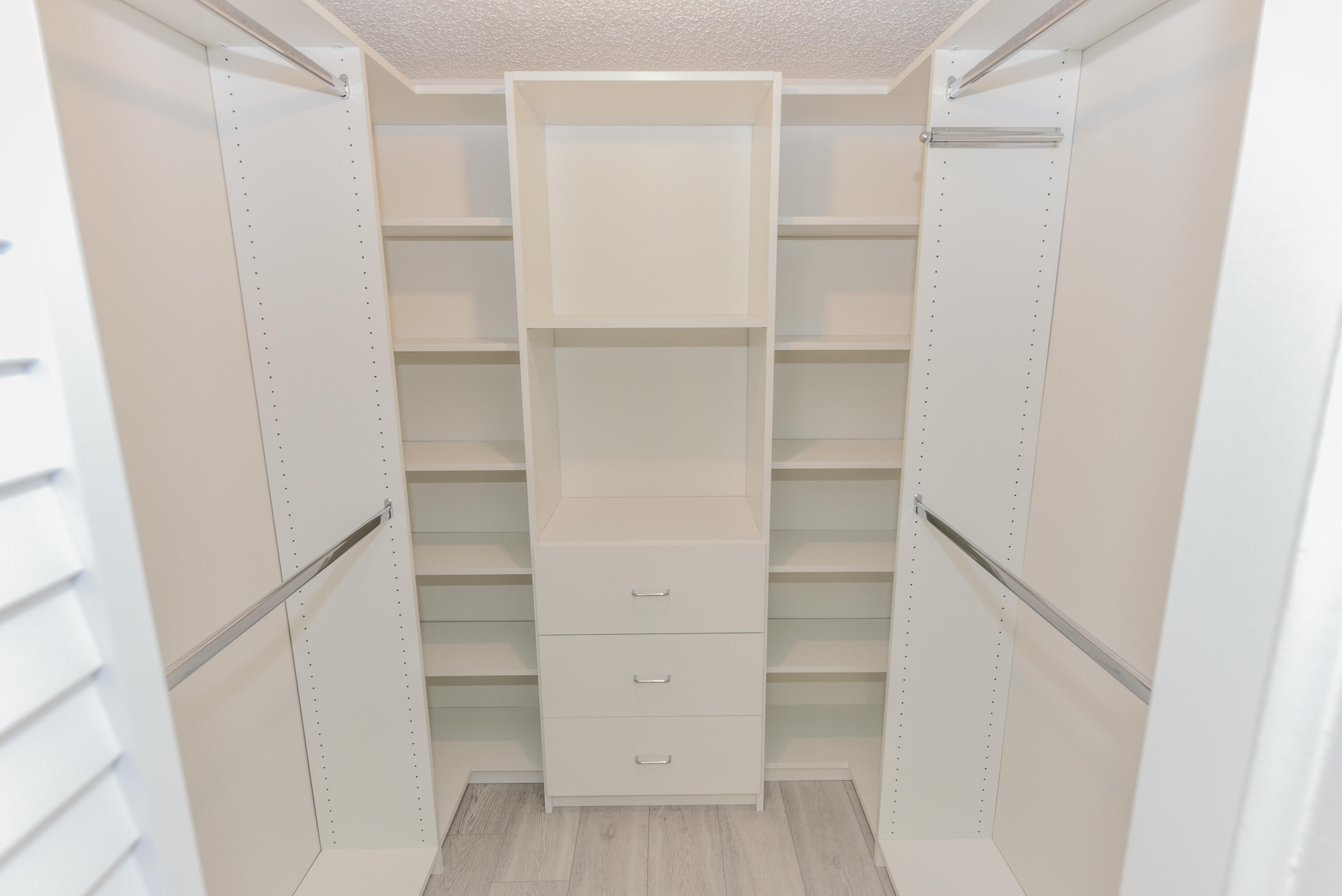 1400 Northwest 9th Avenue, Unit B8 Boca Raton, FL 33486 - Photo 22 of 32 1400 NW Ninth Ave_Lois Ronan_21
