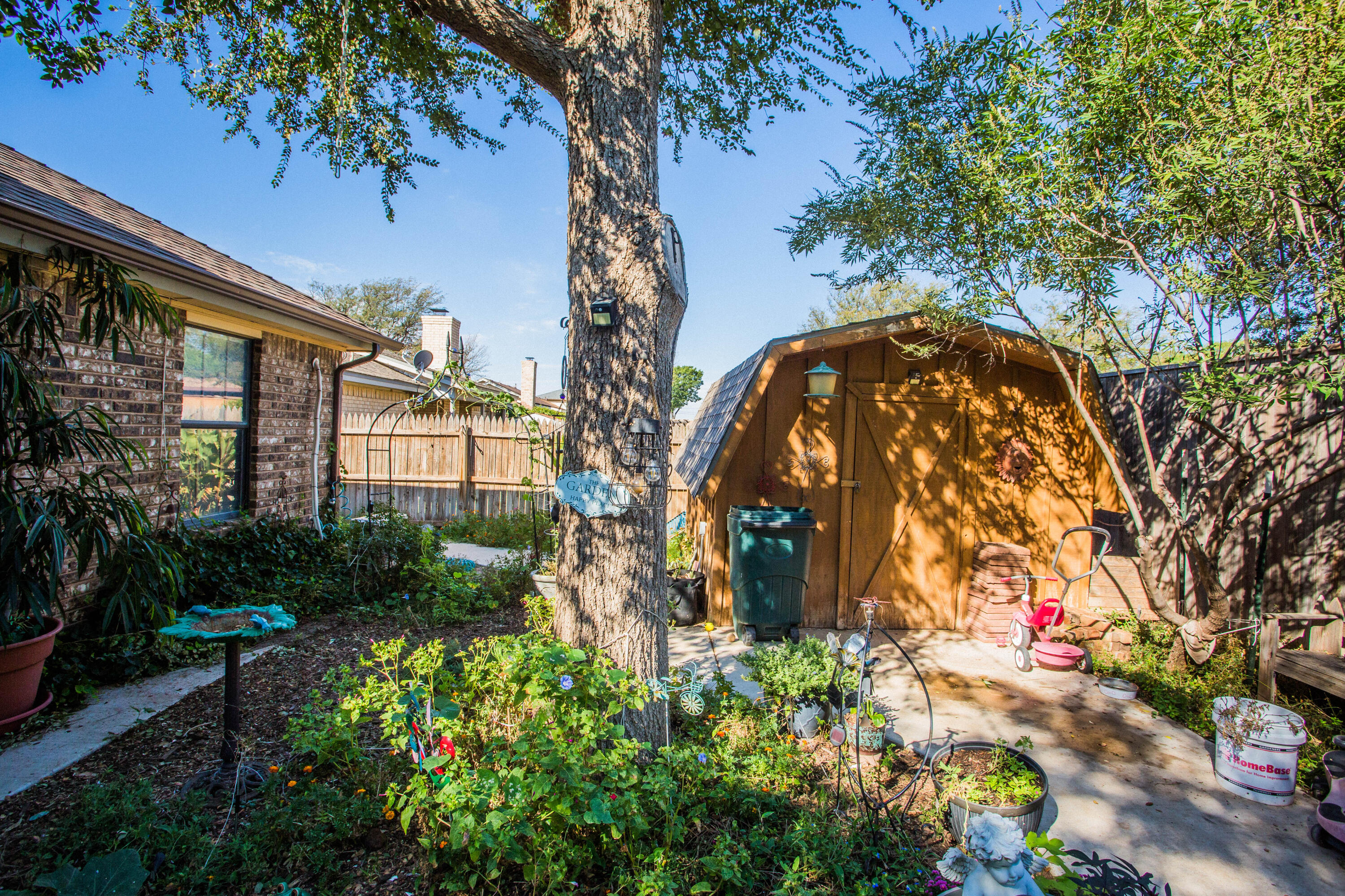 6030 72nd Street Lubbock, TX 79424 - Photo 30 of 33 5V2A3676