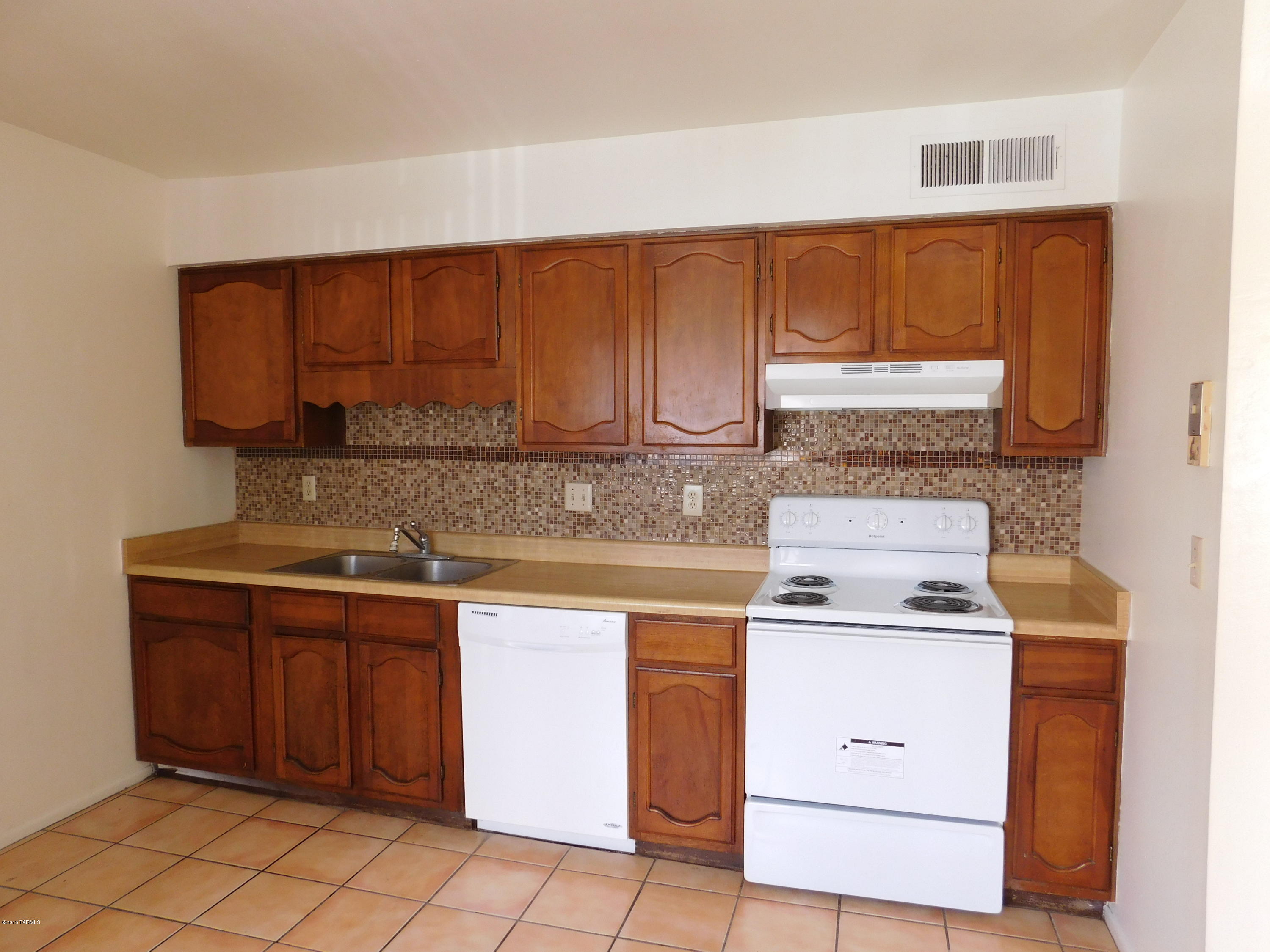 1023 East Halcyon Road Tucson, AZ 85719 - Photo 7 of 8 Gallery Image 7