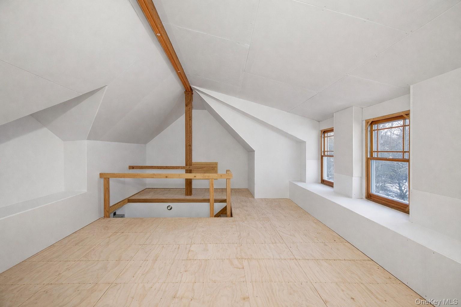 161 Seaman Neck Road Dix Hills, NY 11746 - Photo 26 of 50