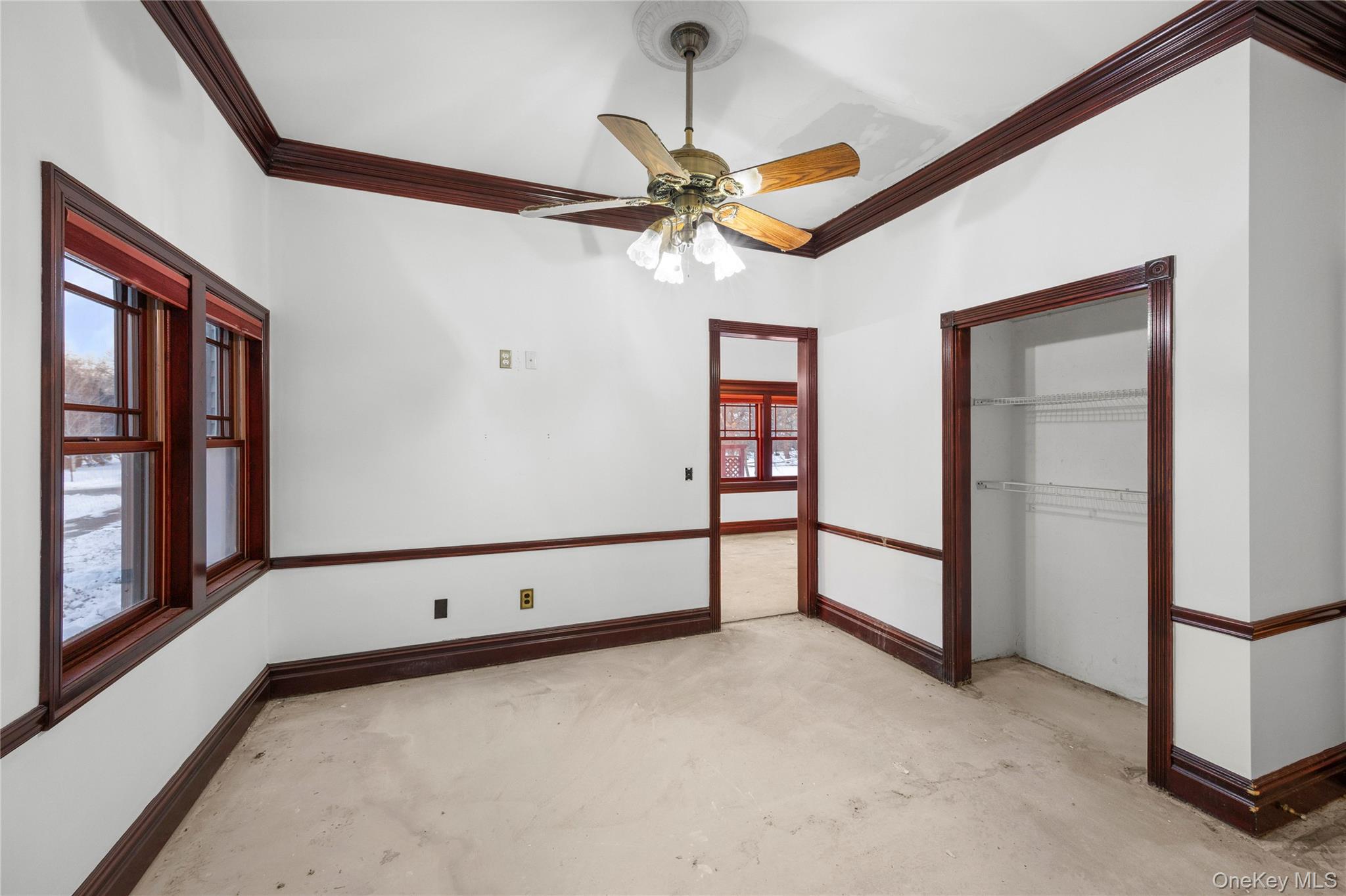 161 Seaman Neck Road Dix Hills, NY 11746 - Photo 28 of 50