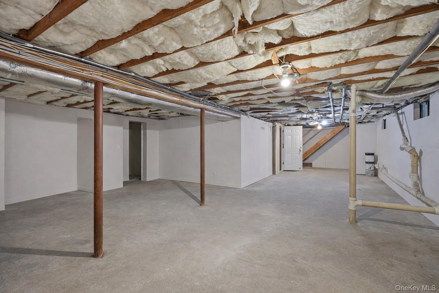 161 Seaman Neck Road Dix Hills, NY 11746 - Photo 45 of 50