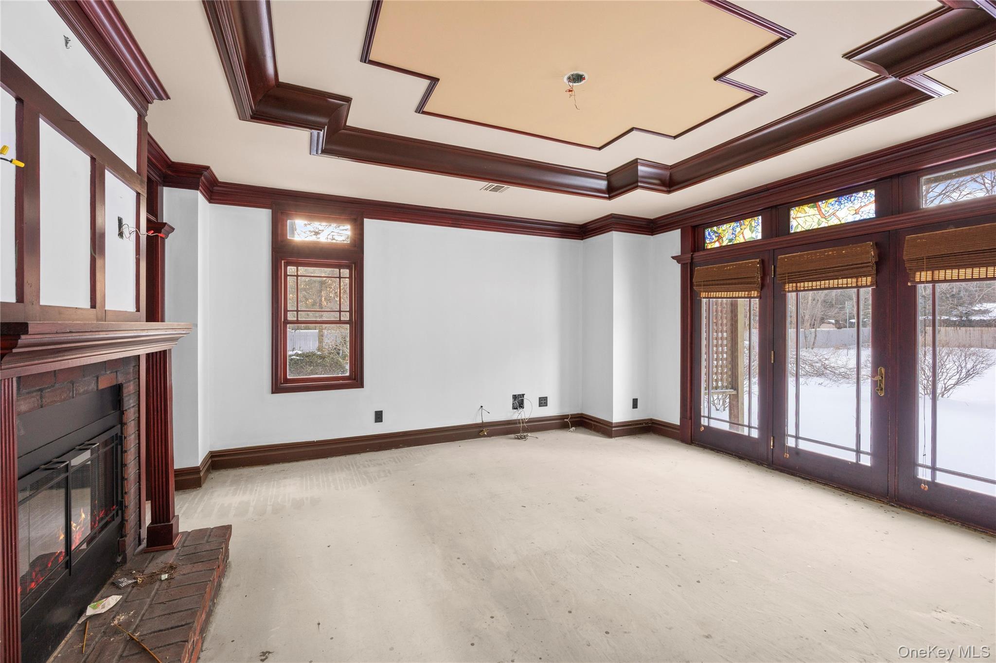 161 Seaman Neck Road Dix Hills, NY 11746 - Photo 10 of 50