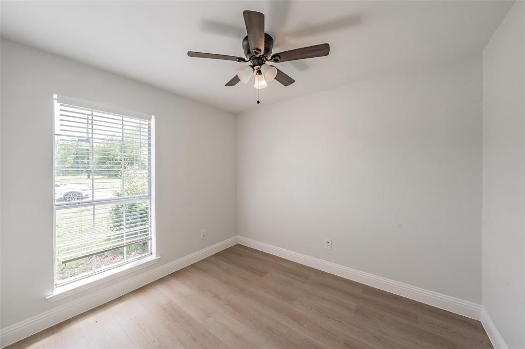 4503 Mexicana Road Dallas, TX 75212 - Photo 21 of 40