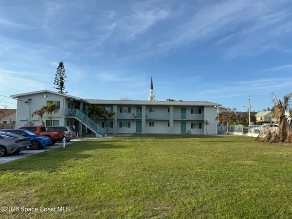 $1,700 | 888 South Atlantic Avenue, Unit 5, Cocoa Beach, FL 32931