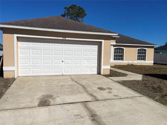 $1,900 | 326 Chelmsford Court, Kissimmee, FL 34758