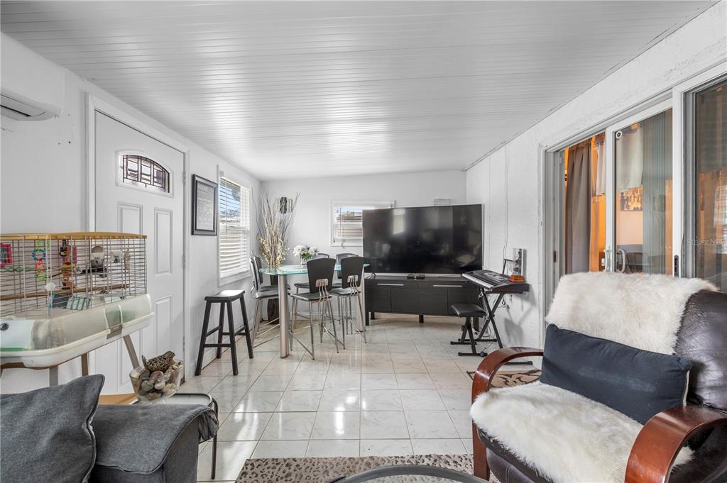 1215 Rinkfield Place Brandon, FL 33511 - Photo 13 of 48 Gallery Image 13