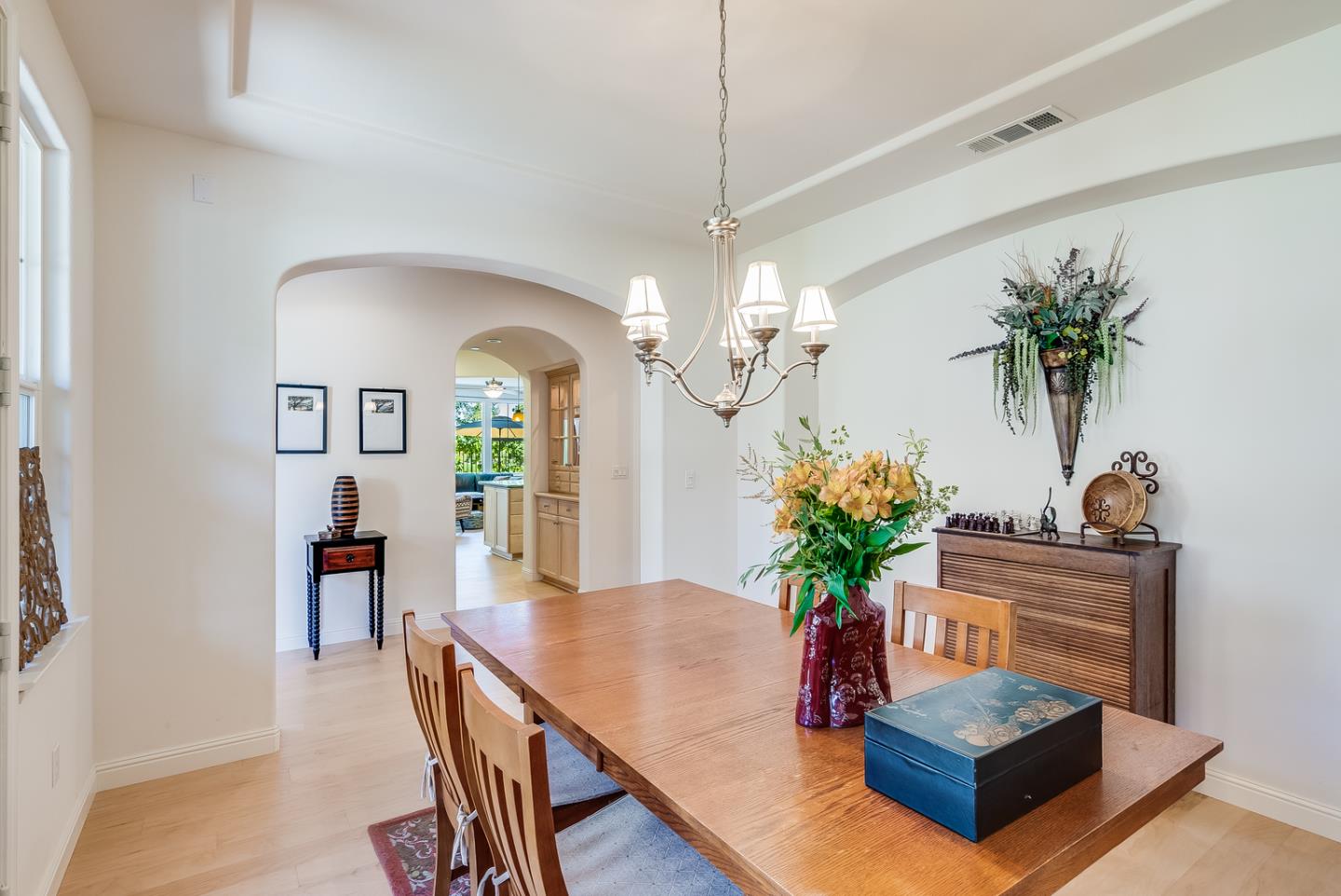 7680 MacKenzie Way Gilroy, CA 95020 - Photo 14 of 61 a view of living room with furniture and a chandelier