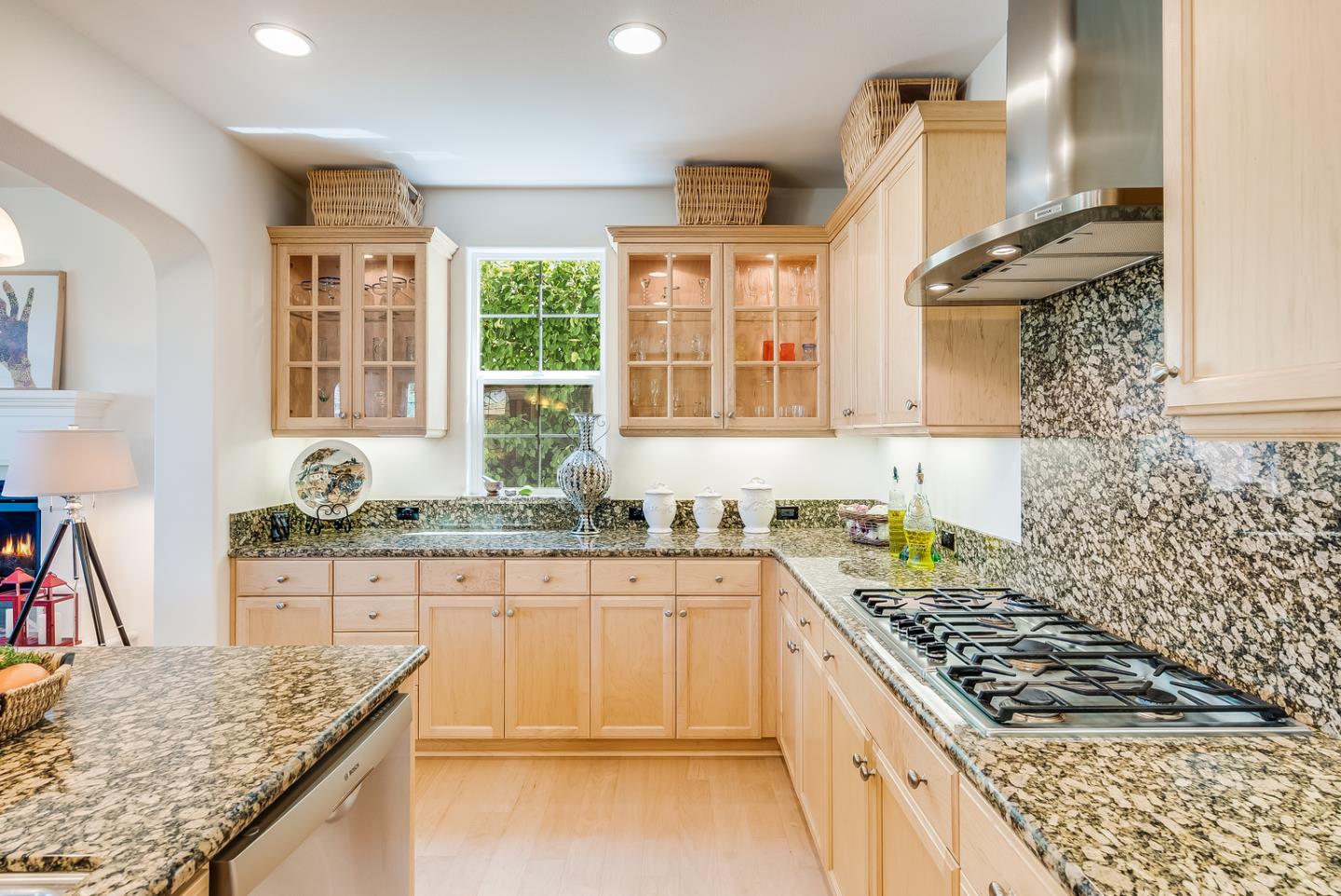 7680 MacKenzie Way Gilroy, CA 95020 - Photo 17 of 61