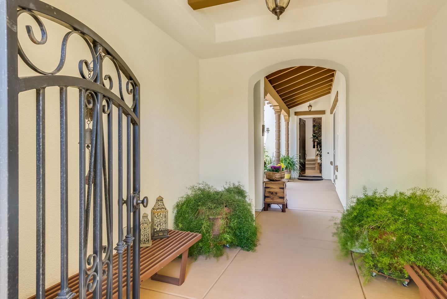 7680 MacKenzie Way Gilroy, CA 95020 - Photo 4 of 61