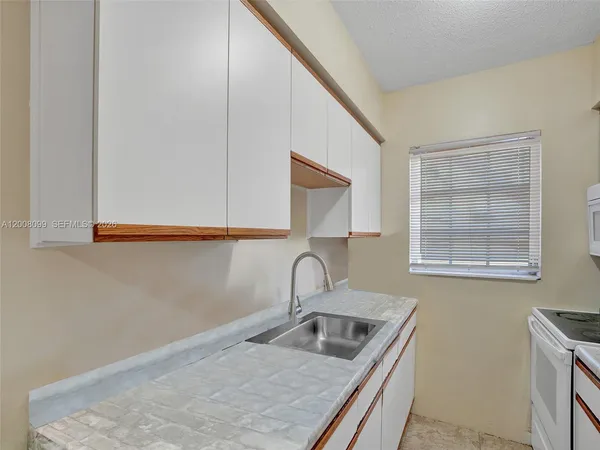 $1,500 | 1211 Northeast 23rd Avenue, Unit 2, Pompano Beach, FL 33062