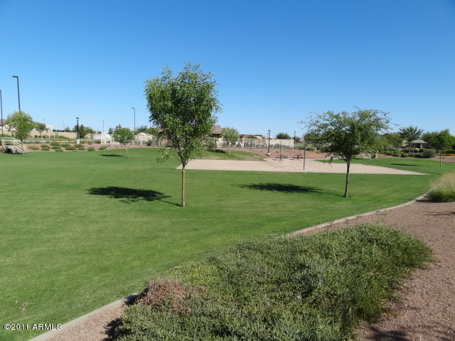 3299 East Franklin Avenue Gilbert, AZ 85295 - Photo 17 of 37 023-324396 COMMON AREA (3)