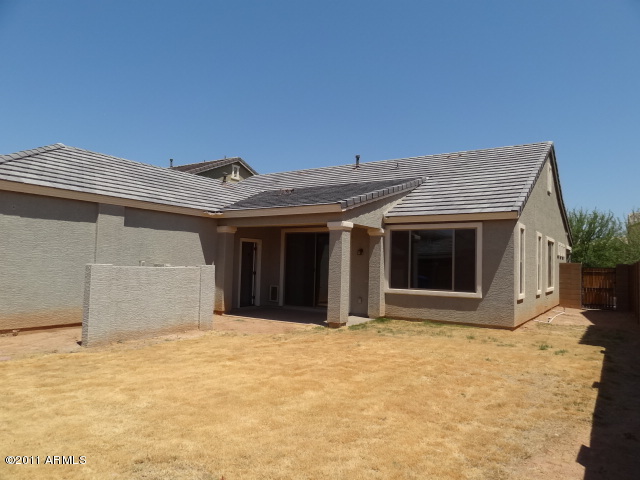 3299 East Franklin Avenue Gilbert, AZ 85295 - Photo 8 of 37 023-324396 BACK ALTERNATE