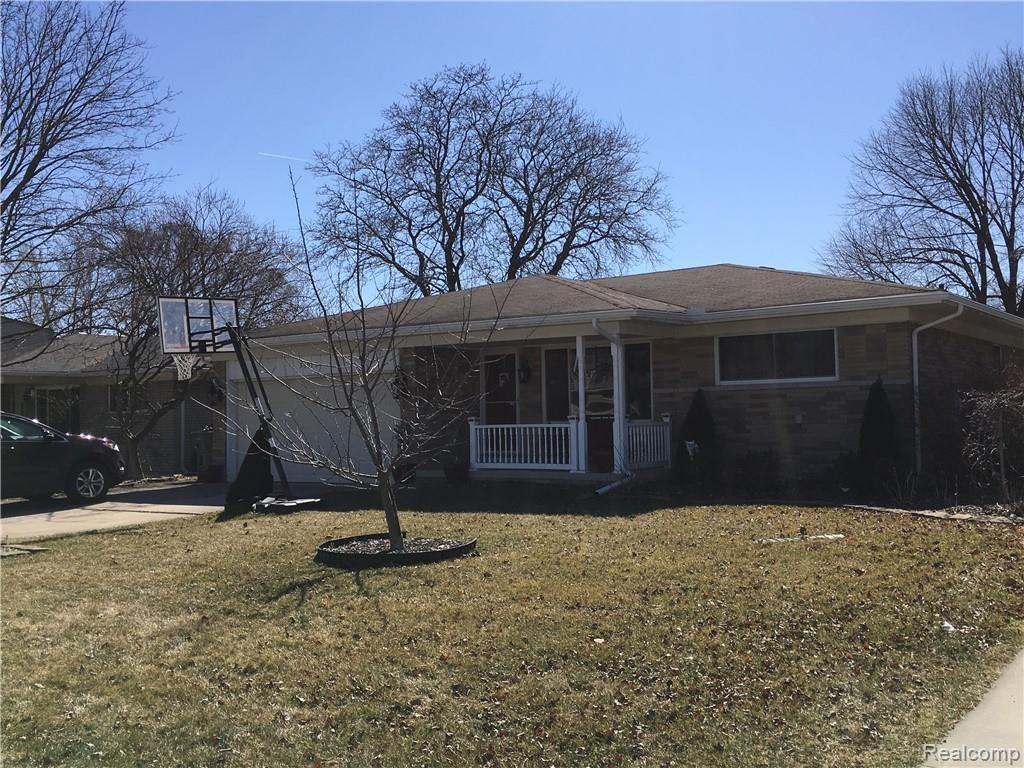 35079 Bobcean Road Clinton Township, MI 48035 - Photo 1 of 30 2A651BDE-7ED0-47C5-BFCB-567C9E8DF935.jpeg