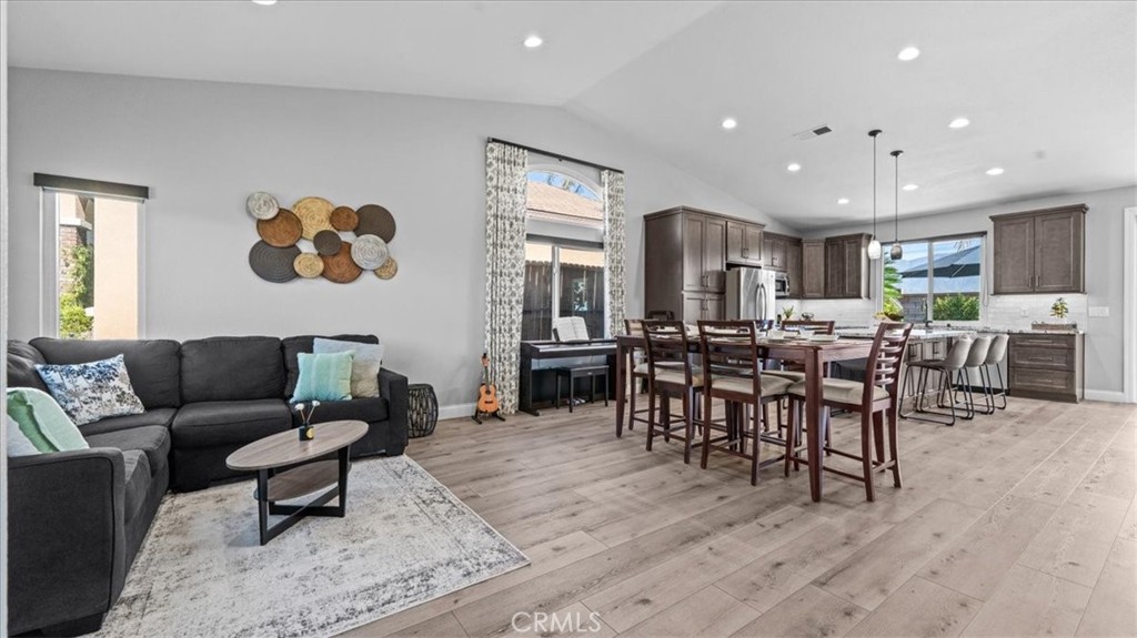 2816 West Sunnyview Drive Rialto, CA 92377 - Photo 4 of 22